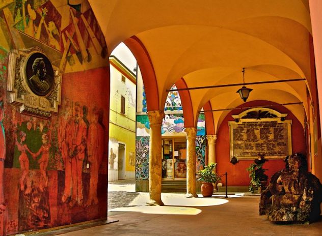 LOCAL TOUR GUIDE AROUND HILLS OF BOLOGNA BY CAR - Foto 5