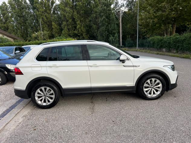 Volkswagen Tiguan 2.0 TDI 150 CV DSG - Foto 10
