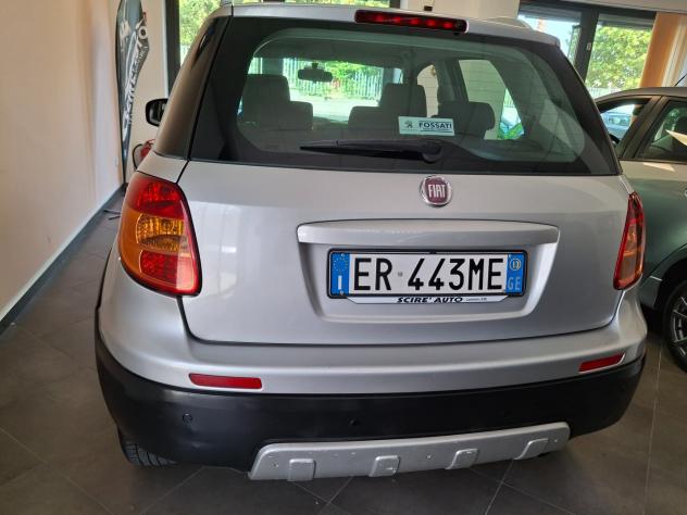 Fiat Sedici 2.0 MJT 16V DPF 4x4 Emotion - Foto 3