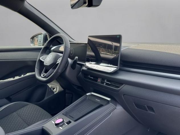 VOLKSWAGEN T-Roc 1.5 etsi r-line 150cv dsg rif. 23940500 - Foto 6