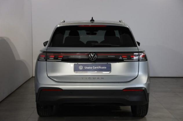 VOLKSWAGEN Tiguan 2.0 TDI 150 CV SCR DSG Life rif. 23636931 - Foto 5