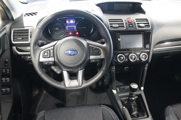Subaru Forester 2.0i 6MT Style Bi-Fuel - Foto 7