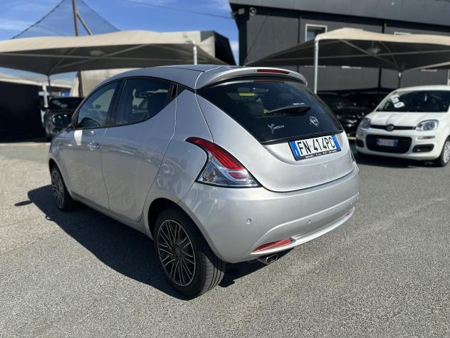 Lancia Ypsilon 1.2 69cv Gold - Foto 5