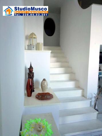 StudioMusco vende a Capri, su via Marina Grande, appartamento su due livelli. - Foto 11