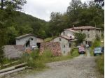 PODERE EX MULINI CON TORRENTE