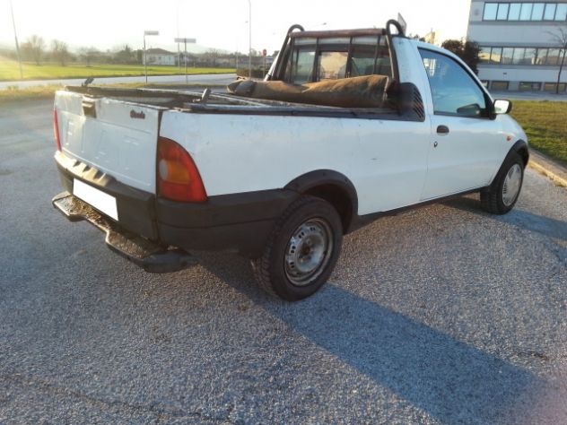 Fiat Strada 1.2 Pickup Metano - Foto 4