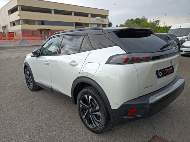 Peugeot 2008 BlueHDi 130 S&S EAT8 GT - Foto 3