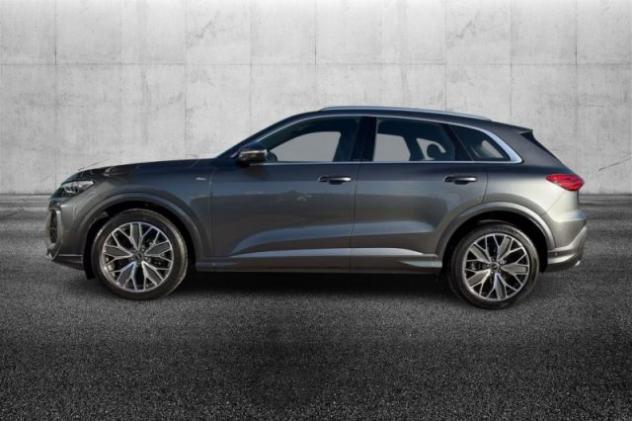 AUDI Q5 TDI 150 kW mHEV+ S tronic quattro S line edition rif. 23757910 - Foto 3