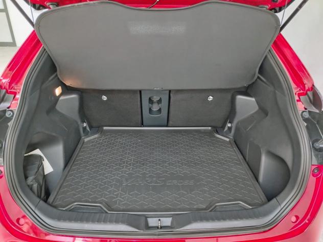 Toyota Yaris Cross 1.5H (116 CV) E-CVT Trend AWD-i - Foto 10