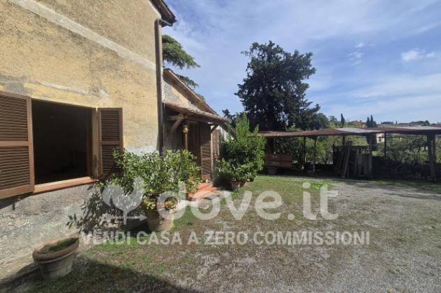 Casa indipendente di 315 m² con più di 5 locali e box auto in vendita a Cetona - Foto 4
