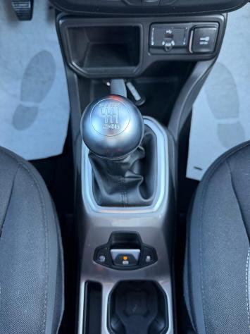 Jeep Renegade 1.6 MULTIJET 130CV LIMITED 2022 - Foto 9