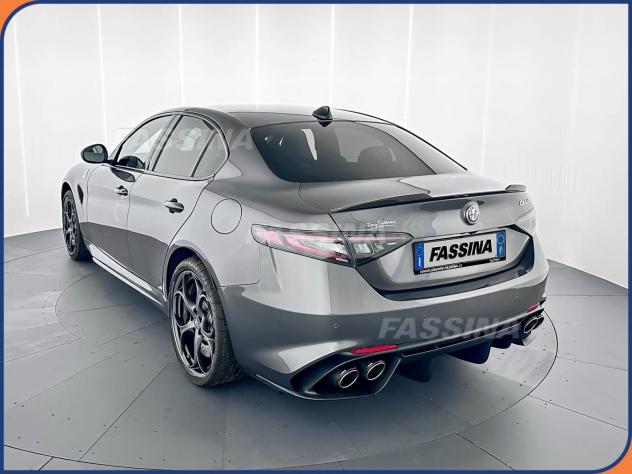 Alfa Romeo Giulia Giulia 2.9 V6 Bi-Turbo AT8 Quadrifoglio 520CV - Foto 4