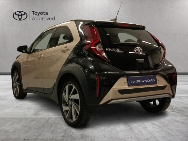 Toyota Aygo X 1.0B (72 CV) Lounge S-CVT - Foto 5