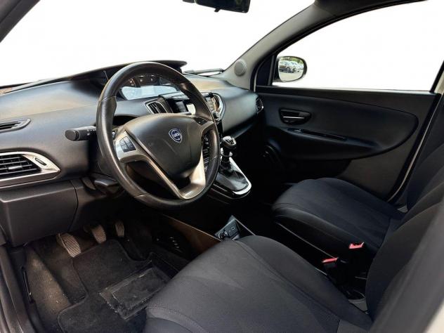 Lancia Ypsilon Ypsilon 1.0 firefly hybrid Gold s&s 70cv 5p.ti - Foto 6