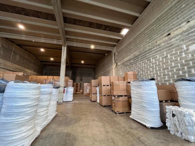 Immobile di 1350 m² con 3 locali in affitto a Paderno Franciacorta - Foto 9