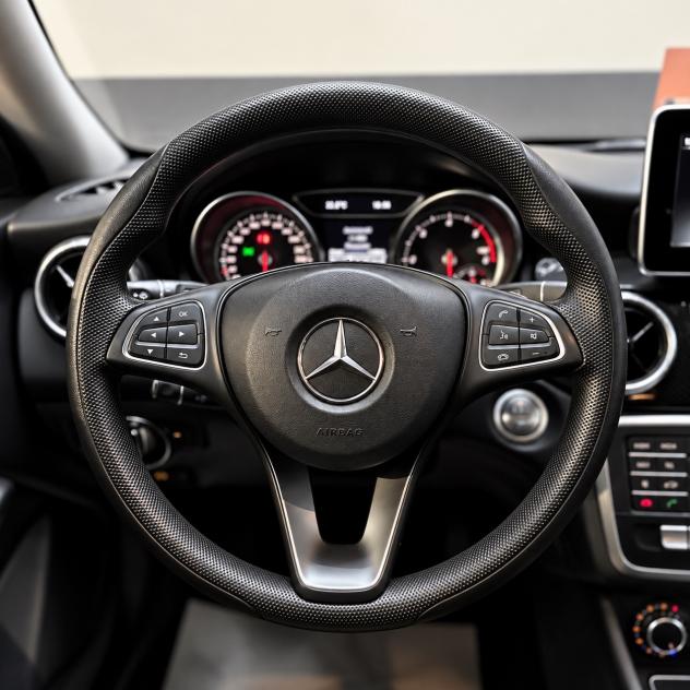 Mercedes-benz CLA 180 d S.W. Automatic Sport - Foto 3