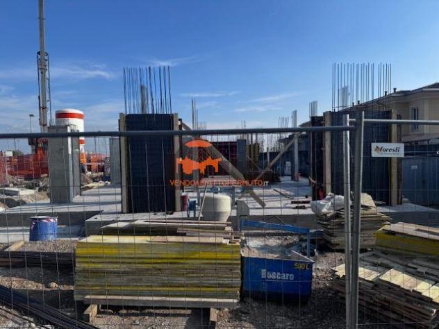 NUOVO QUADRILOCALE CON 300 MQ DI GIARDINO ESCLUSIVO - Foto 11