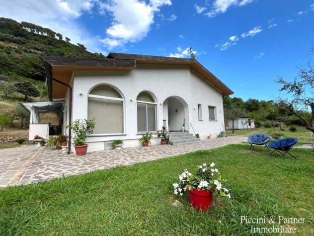 Villa in vendita a Massa