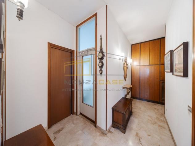Ampio tre locali di 100 mq in elegante contesto con giardino condominiale - Foto 18