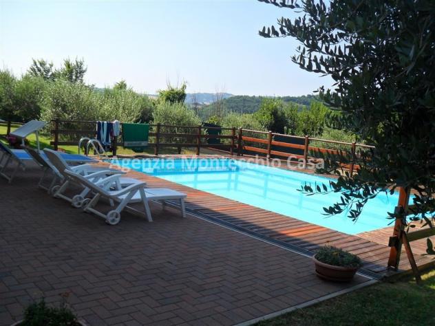 Appartamento con mansarda, 51 mq di terrazzi garage e piscina - Foto 2