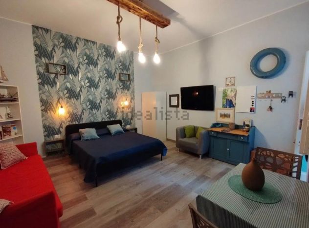Bellissimo monovano totalmente ristrut.to ed arredato, attualmente casa vacanza