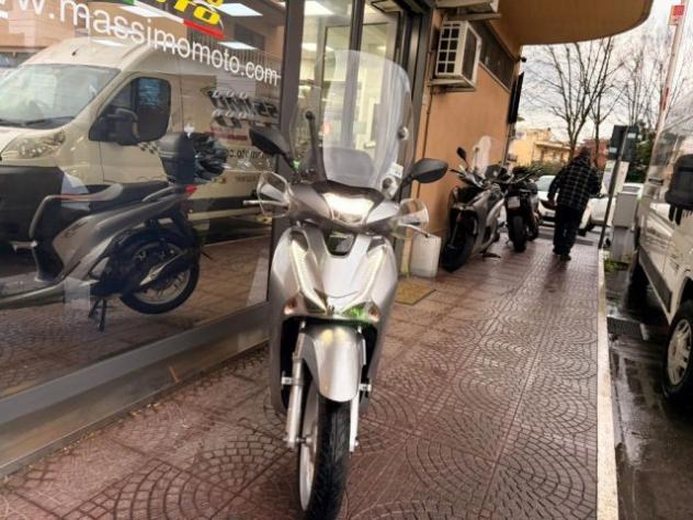 HONDA SH 150 PASSAGGIO E TAGLIANDO INCLUSO MINI RATE rif. 24021640 - Foto 6