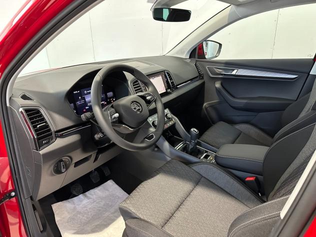 Skoda Karoq 1.0 TSI 110 CV Style KM0 - 2024 - Foto 9