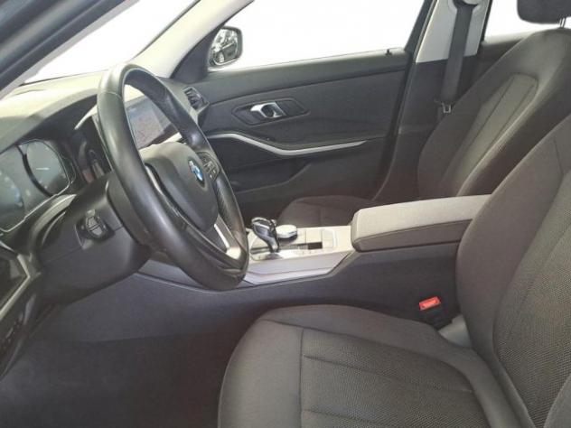 BMW 320 d 48V xDrive Touring Advantage Aut. rif. 23789716 - Foto 9