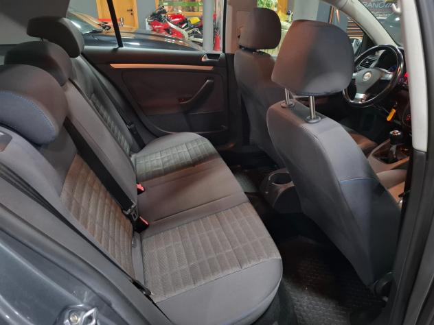 Volkswagen Golf 1.4 benzina 80cv NEOPATENTATO - Foto 10