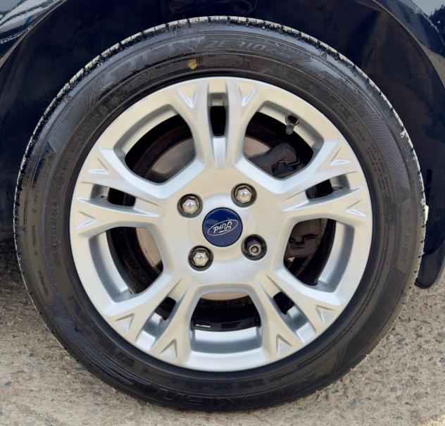 Ford Fiesta 1.0 EcoBoost 100CV 5 porte Titanium - Foto 6