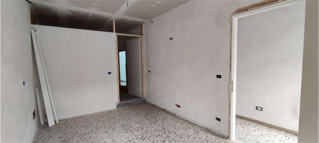 V000263 - PORZIONE TERRACIELO IN CENTRO - Foto 13