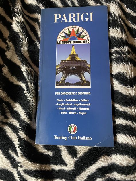 T.C.I. PARIGI LE NUOVE GUIDE ORO BUONO