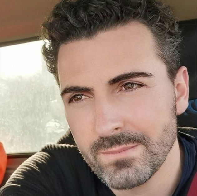 Trasporti con furgone Fiat Ducato  Piccoli traslochi e sgomberi - Foto 2