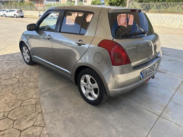 Suzuki Swift 1.3 DDiS 5p. - 2006 - Foto 7