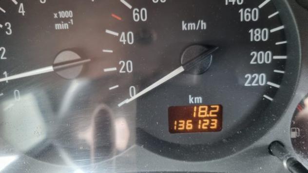 OPEL Corsa 1.2i 16V cat 5 porte Club rif. 23944054 - Foto 9