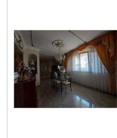 Immobile in asta di 266 m² con più di 5 locali e box auto in vendita a Bastiglia - Foto 3