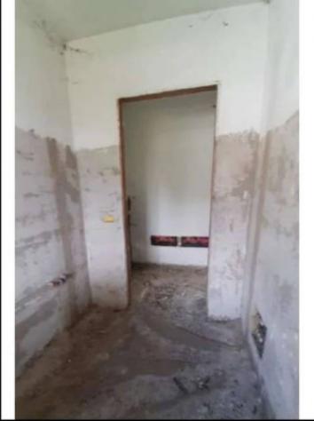 Immobile in asta di 1500 m² con più di 5 locali e box auto in vendita a Caltrano - Foto 8