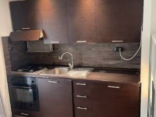 RE DI ROMA MONOLOCALE ARREDATO SU DUE LIVELLI CON SPAZIO ESTERNO - Foto 5