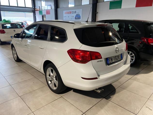 Opel Astra 1.4 Turbo 140CV Sports Tourer GPL Tech Cosmo - Foto 4
