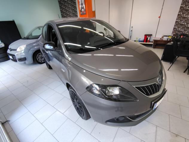 Lancia Ypsilon Hybrid AL PREZZO DEL BENZINA!!! - Foto 10