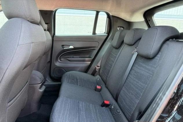 Jeep Avenger e-Hybrid 1.2 MHEV e-Hybrid Turbo Longitude - Foto 8