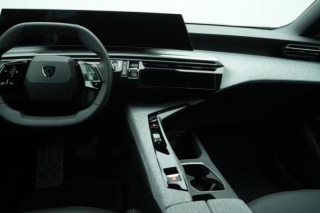 PEUGEOT 3008 Hybrid 145 e-DCS6 Allure rif. 23188914 - Foto 7