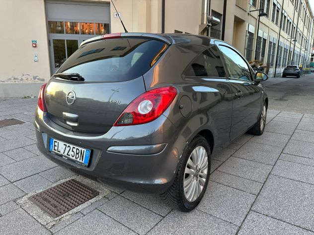 OPEL Corsa 4a serie anno 2011 - Foto 4