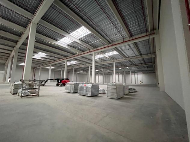 Immobile di 11000 m² con più di 5 locali in affitto a Romano di Lombardia - Foto 16