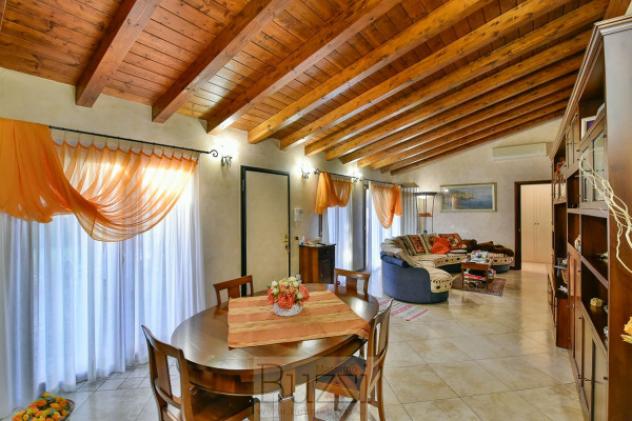 Villa di 177 m² con 4 locali e box auto doppio in vendita a Seregno - Foto 5