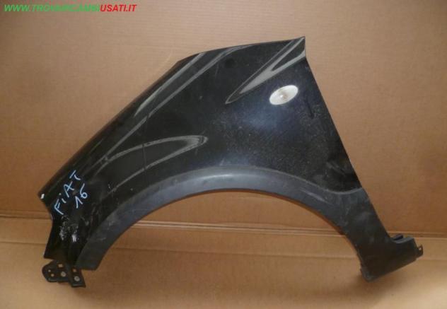 PARAFANGO ANT.S. GRIGIO SCURO MET  Carrozzeria  Lamierati esterni  Fiancate  Parafango ant. FIAT - SEDICI - 01-02-2006 - 01-04-2009, FIAT - SEDICI - 0