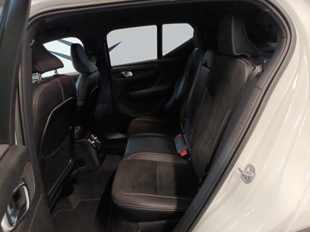 Volvo XC40 Recharge T5 Plug-in Hybrid Recharge Plus Dark auto - Foto 9