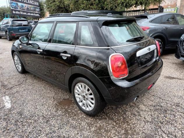 MINI Cooper D 1500 5 PORTE 116CV AUTOM. PDC "16 CLIMAUTO ITALIA rif. 23904574 - Foto 3