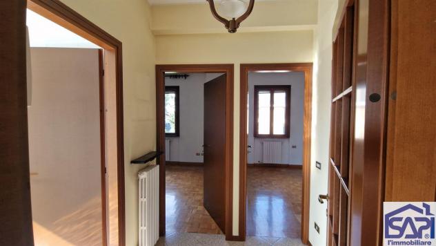 In vendita: appartamento indipendente in villa bifamiliare - Foto 8
