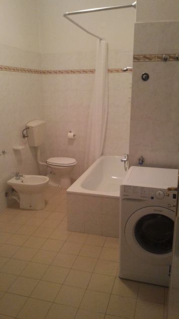 Camera grande in affitto in via Ippolito Rosellini - Foto 4